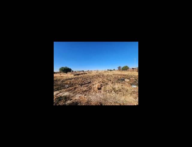 LAND FOR SALE IN LOTUS GARDENS